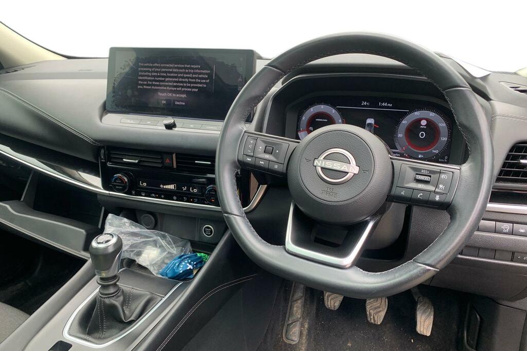 Nissan Qashqai 1.3 Dig-t Mh N-connecta DP23LHX Black #3