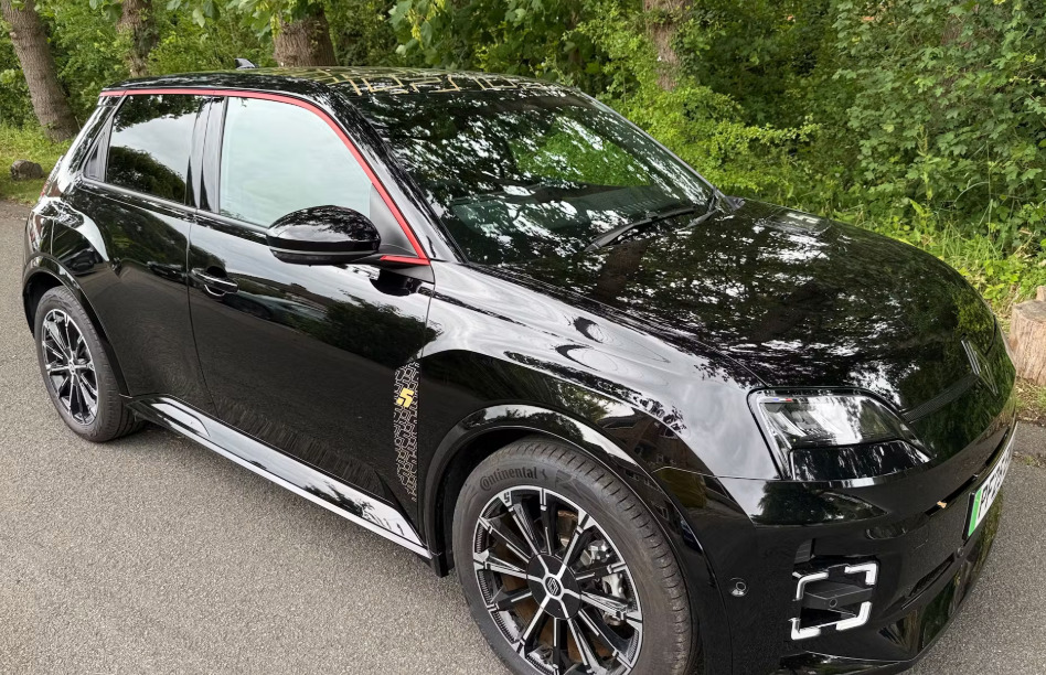 Renault 5 E-Tech 110Kw Iconic Five Comfort Range 52Kwh Black