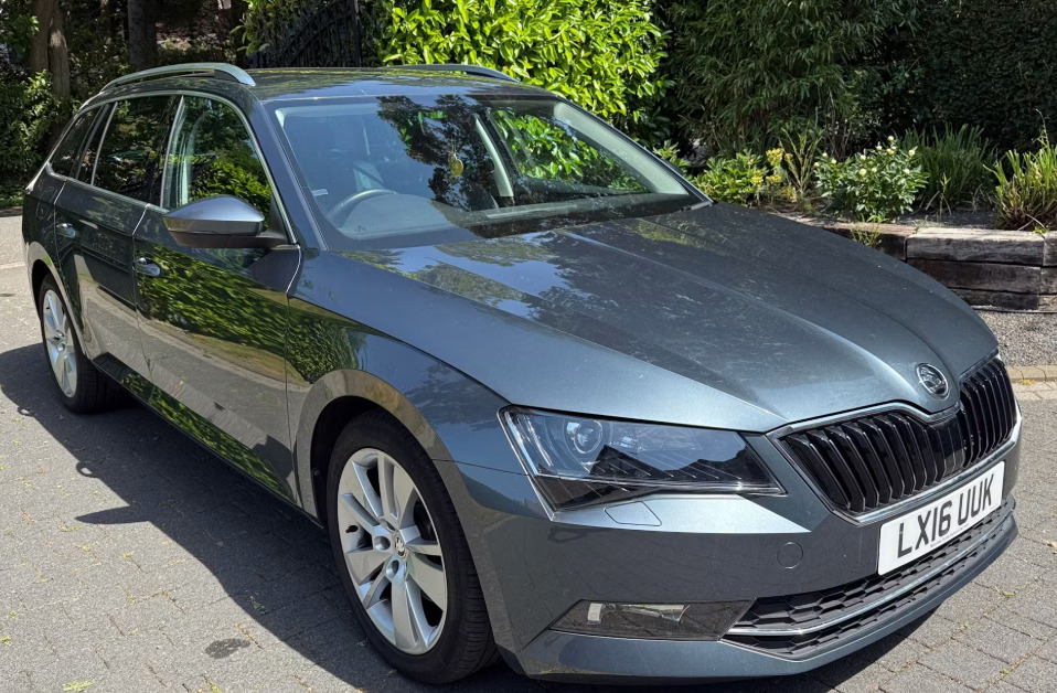 Skoda Superb 2.0 Tdi Cr Se L Executive Grey