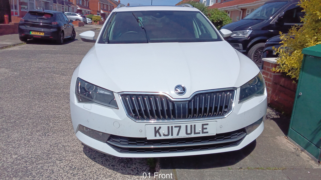 Skoda Superb 2.0 Tdi Cr 190 Laurin Klement Dsg White