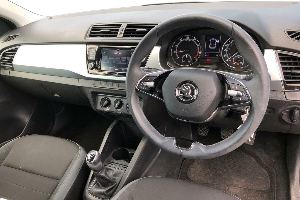 Skoda Fabia 1.0 Tsi Se Grey #3