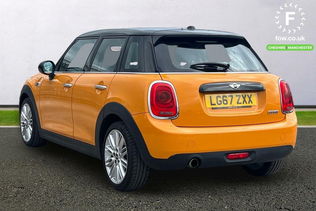 Mini Hatch 1.5 Cooper LG67ZXX Orange #2