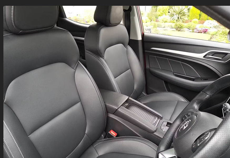MG ZS 105Kw Exclusive Ev 45Kwh Red #3