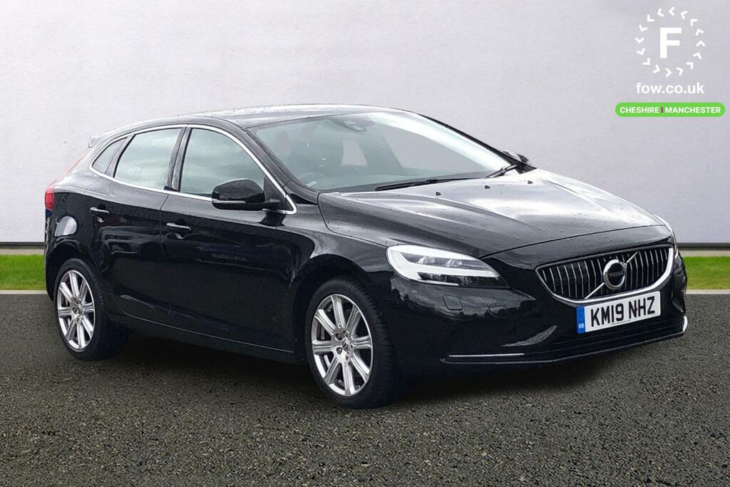 Volvo V40 T3 152 Inscription Geartronic Black