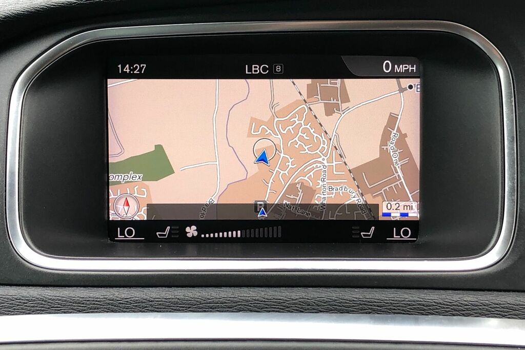 Volvo V40 D2 122 R Design Edition Geartronic Grey #8