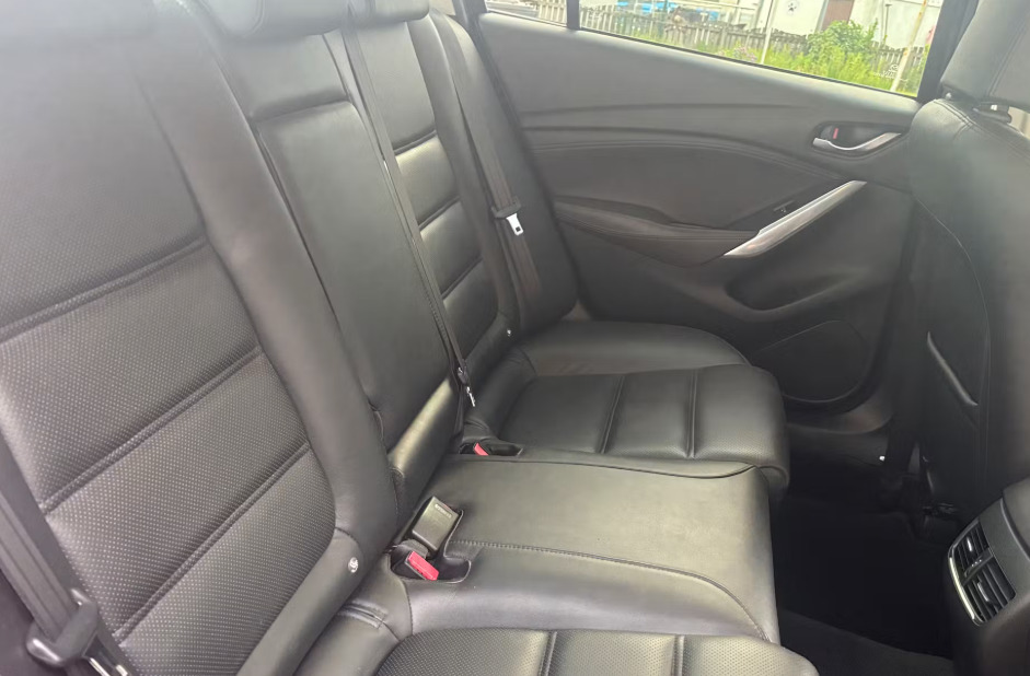 Mazda 6 2.2D Sport Nav Red #4