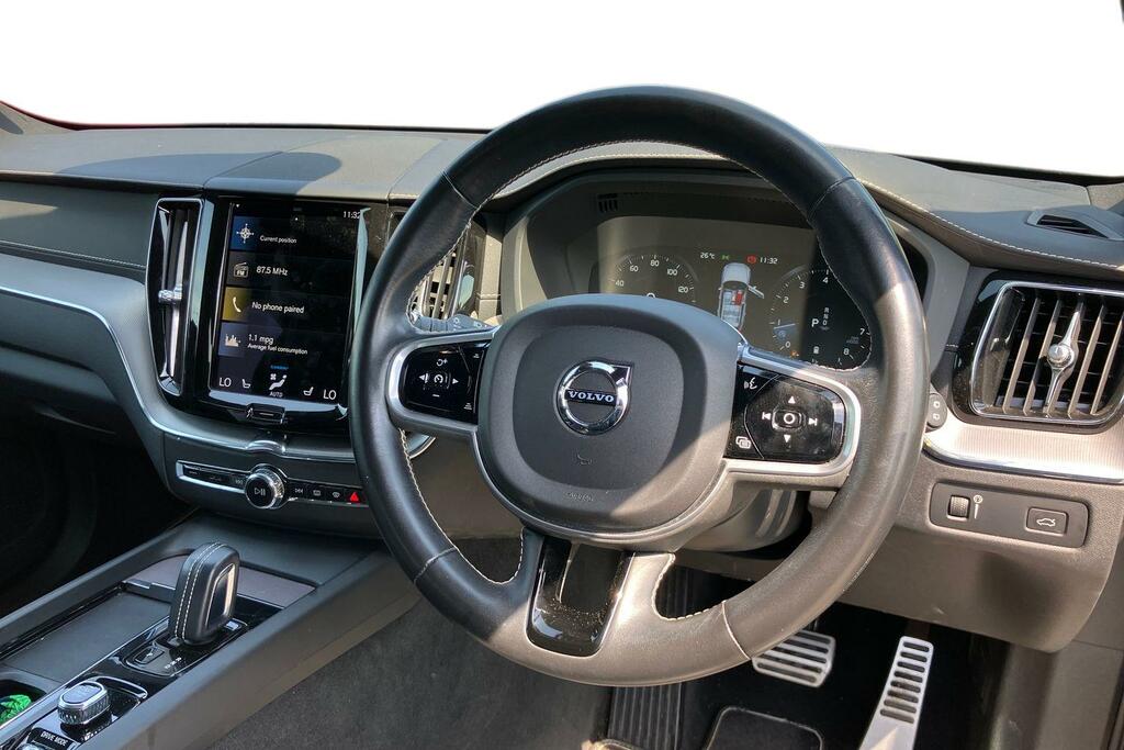 Volvo XC60 2.0 B6p 300 R Design Pro Awd Geartronic KN21MDZ Black #3