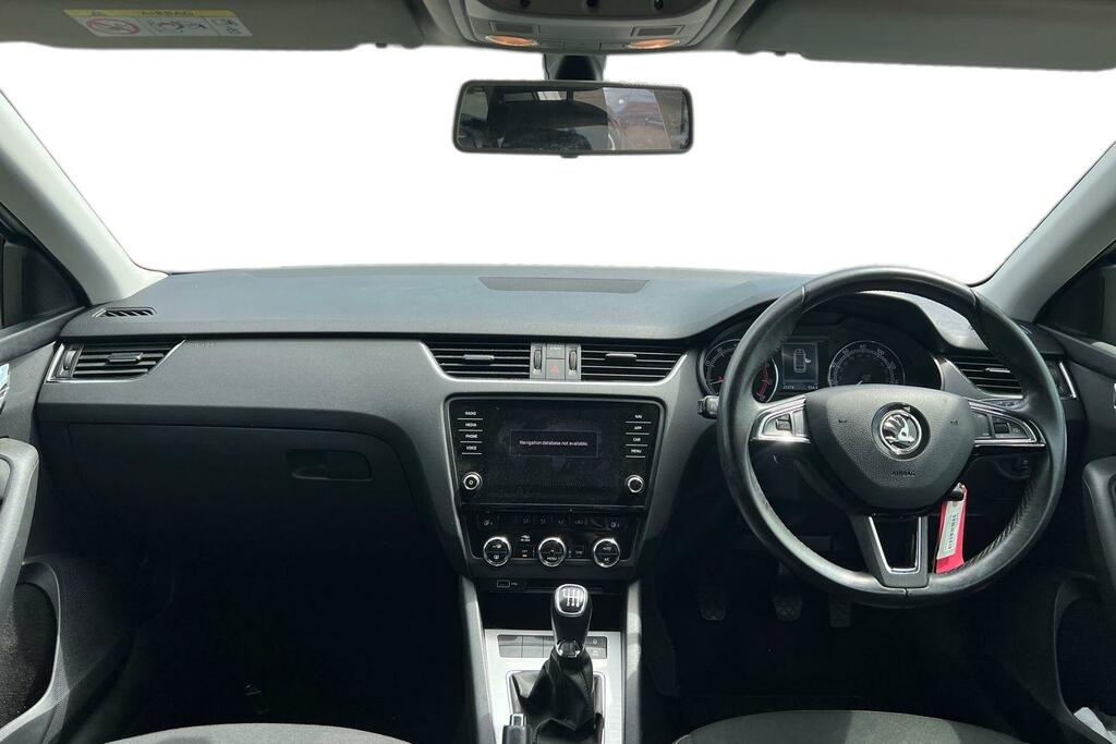 Skoda Octavia 2.0 Tdi Laurin Silver #3
