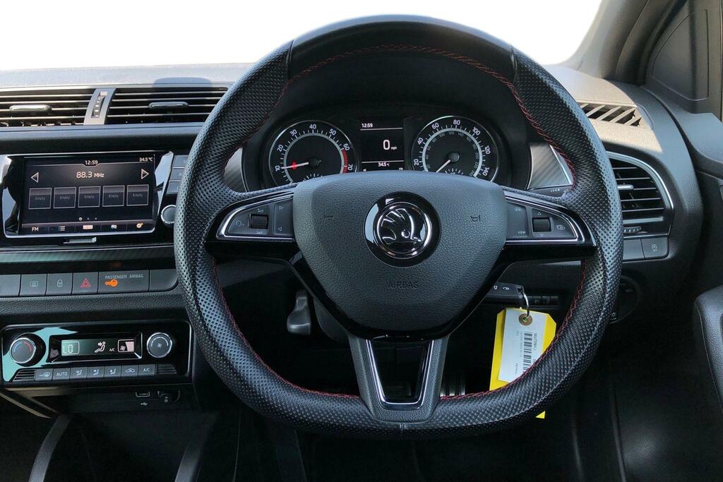 Skoda Fabia 1.0 Tsi 110 Monte Carlo Blue #5