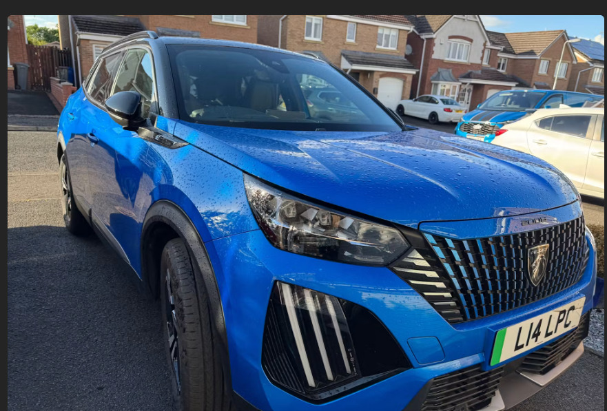 Peugeot e-2008 100Kw Gt 50Kwh Blue #2
