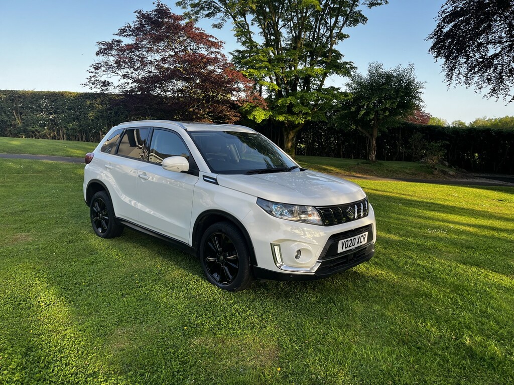 Suzuki Vitara Suv 1.4 Boosterjet Sz5 Black Edition,pan Roof,sat White