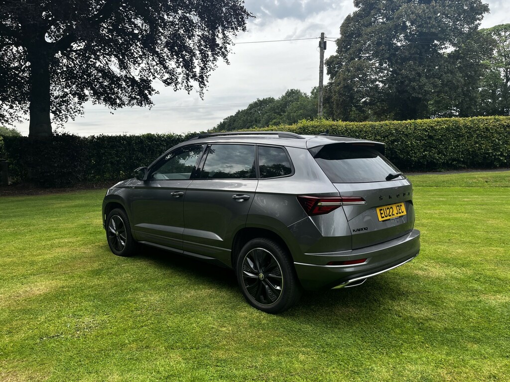 Skoda Karoq Suv 1.5 Tsi Act Sportline,sat Nav,pan Roof,black P EU22JZC Grey #3