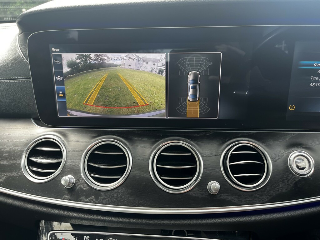 Mercedes-Benz E Class 2.0 L 2.0 E220d Amg Line Premium Plus Cabriolet White #67