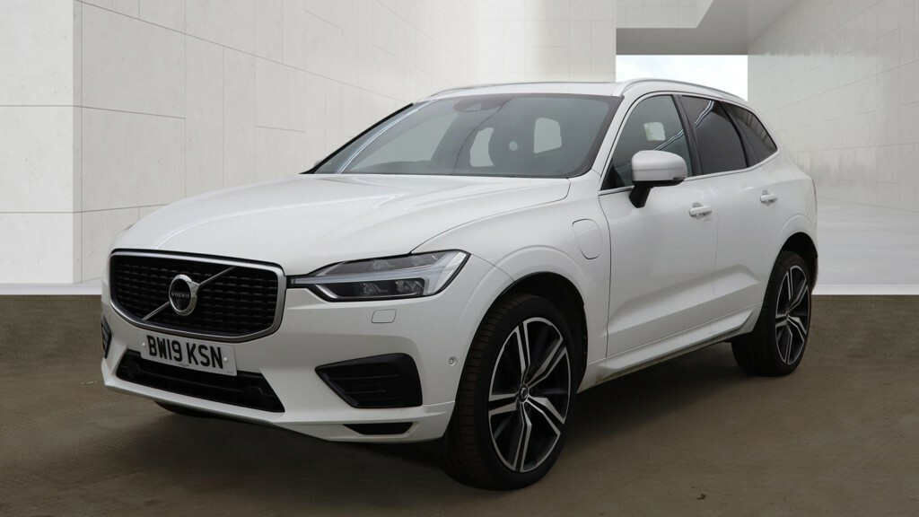 Volvo XC60 2.0 R-design T8 Twin Engine Awd White #2