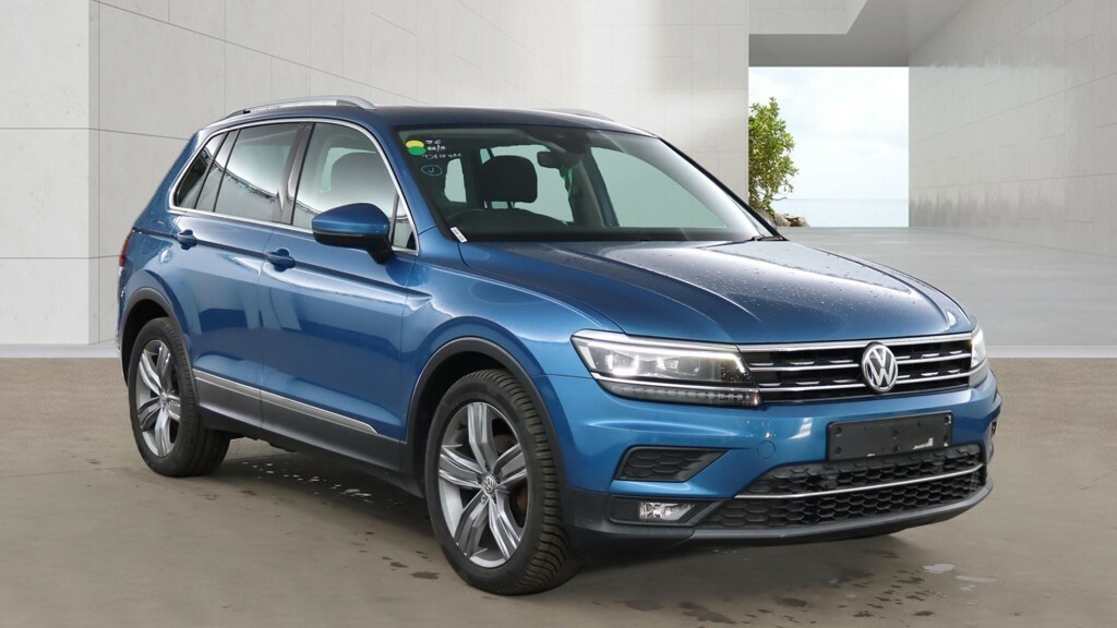 Volkswagen Tiguan 2.0 Tdi Sel R Line Spec In Blue,pan Roof,sat Nav,h Blue