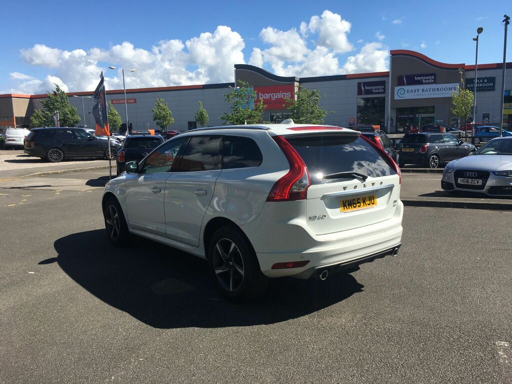 Volvo XC60 2.4 D5 R-design Lux Nav,black Lth,sat Nav,rear Dvd White #3