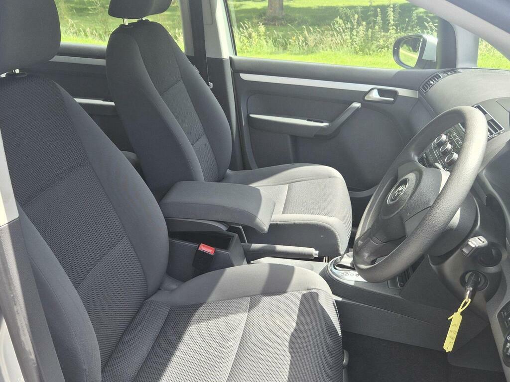 Volkswagen Touran Bluemotion Tech Se White #9
