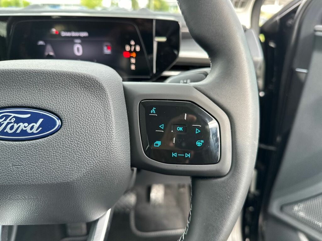 Ford Explorer Premium Grey #27