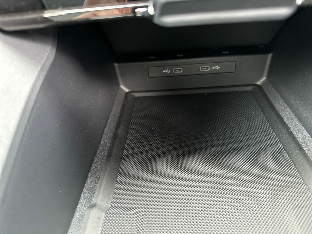 Ford Explorer Premium Grey #24