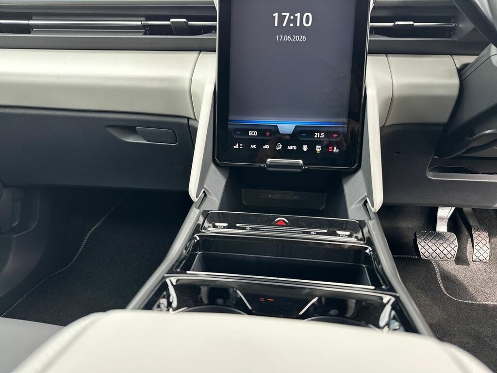 Ford Explorer Premium Grey #22