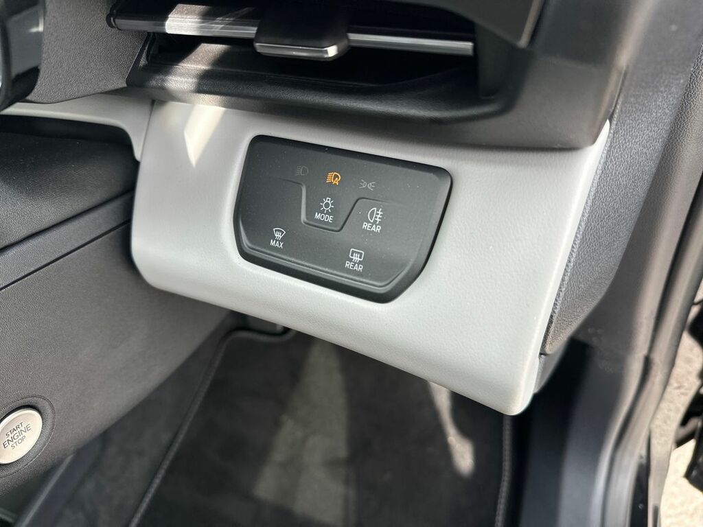 Ford Explorer Premium Grey #23