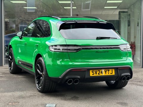 Porsche Macan Gts Pdk Green #5