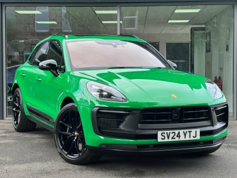 Porsche Macan Gts Pdk Green #2