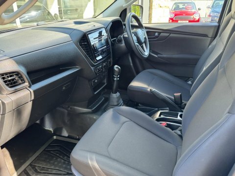 Isuzu D-Max 1.9 V-cross Double Cab 4X4 Grey #23