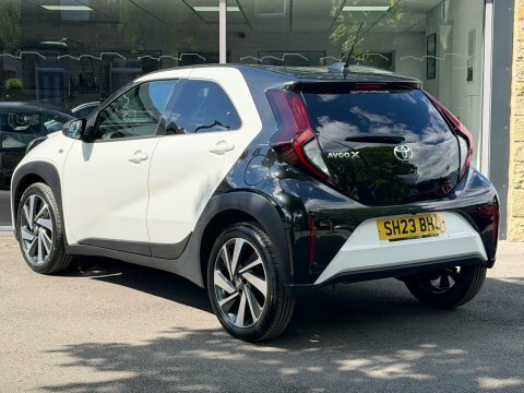 Toyota Aygo X Vvt-i Edge White #5