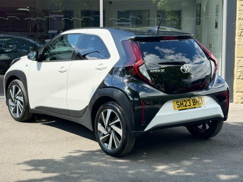 Toyota Aygo X Vvt-i Edge White #6