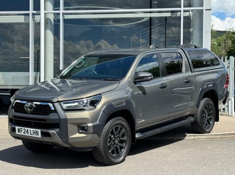 Toyota HILUX 2.8 D-4d Invincible X 4Wd E... Brown #52