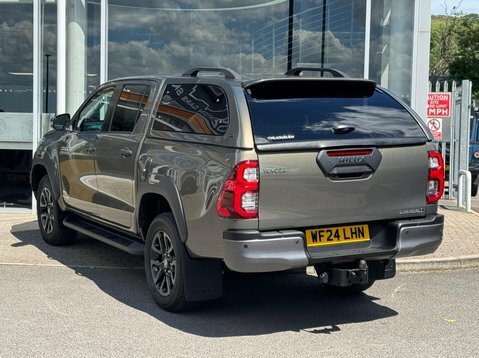 Toyota HILUX 2.8 D-4d Invincible X 4Wd E... Brown #55