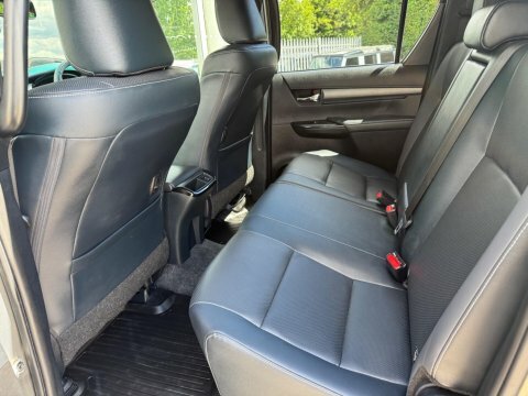 Toyota HILUX 2.8 D-4d Invincible X 4Wd E... Brown #47
