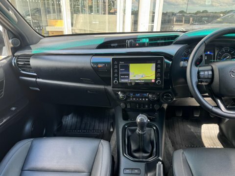 Toyota HILUX 2.8 D-4d Invincible X 4Wd E... Brown #28