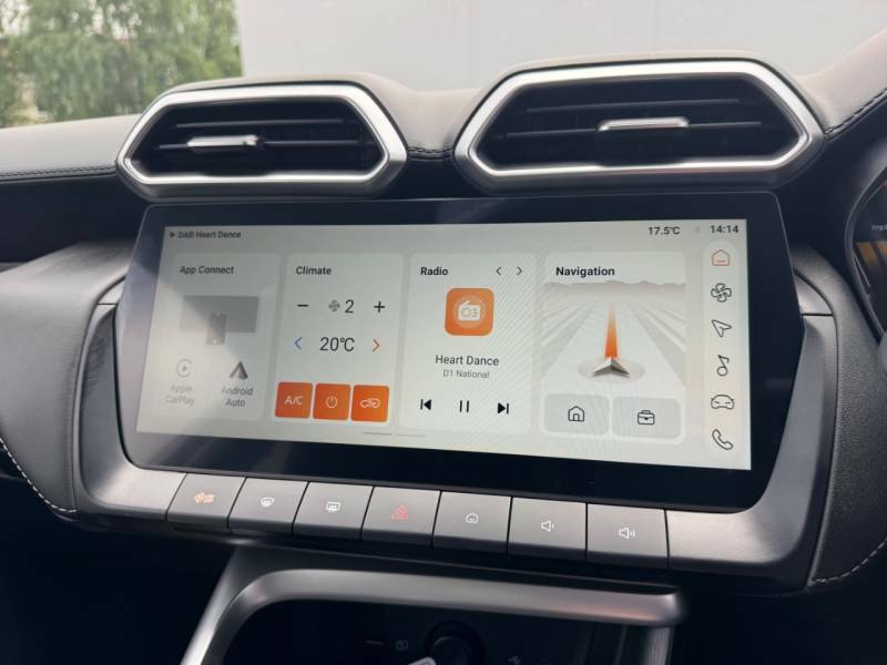 MG ZS 1.5 Hybrid Trophy 2026 Red #19