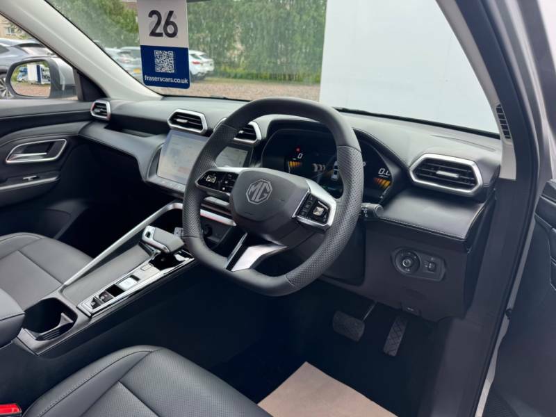 MG ZS 1.5 Hybrid Trophy 2026 Red #11