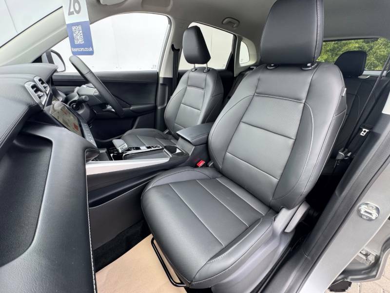 MG ZS 1.5 Hybrid Trophy 2026 Red #14
