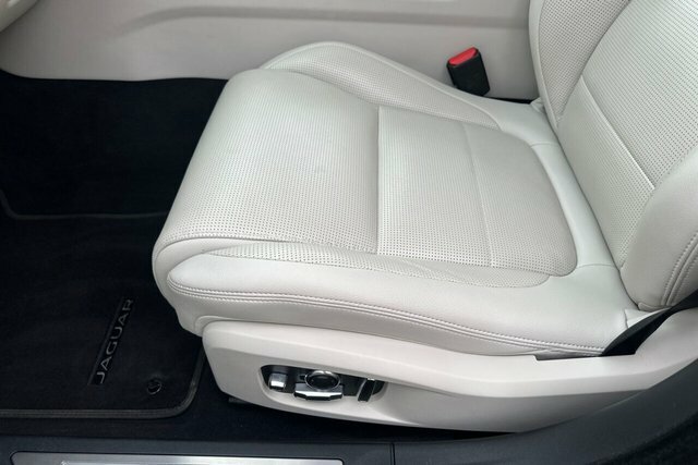 Jaguar XF 2.0 D200 R-dynamic Se Grey #26