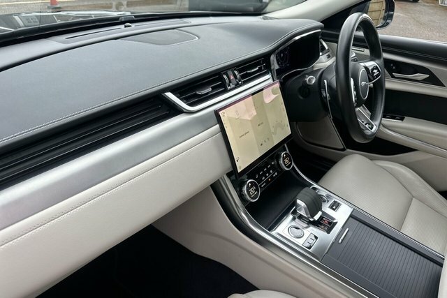 Jaguar XF 2.0 D200 R-dynamic Se Grey #15