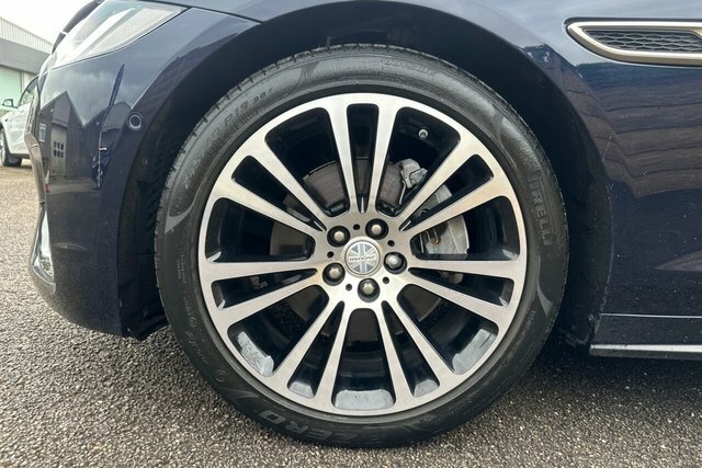 Jaguar XF 2.0 D200 R-dynamic Se Grey #23