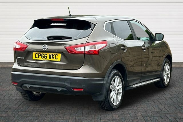 Nissan Qashqai Dig-t Acenta Suv CP66WKC Brown #3