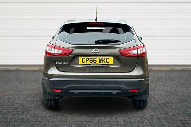 Nissan Qashqai Dig-t Acenta Suv CP66WKC Brown #4