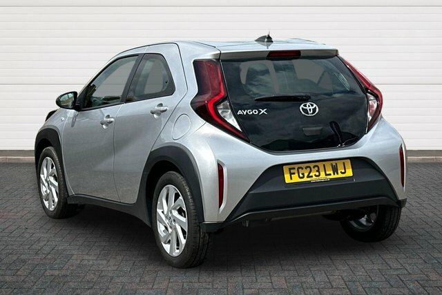 Toyota Aygo X Vvt-i Pure Hatchback FG23LWJ Silver #5