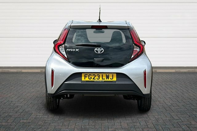 Toyota Aygo X Vvt-i Pure Hatchback FG23LWJ Silver #4