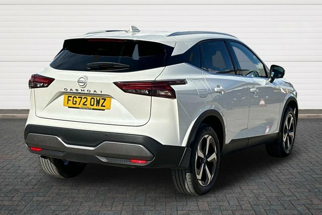 Nissan Qashqai Dig-t Mhev N-connecta Suv FG72OWZ White #3