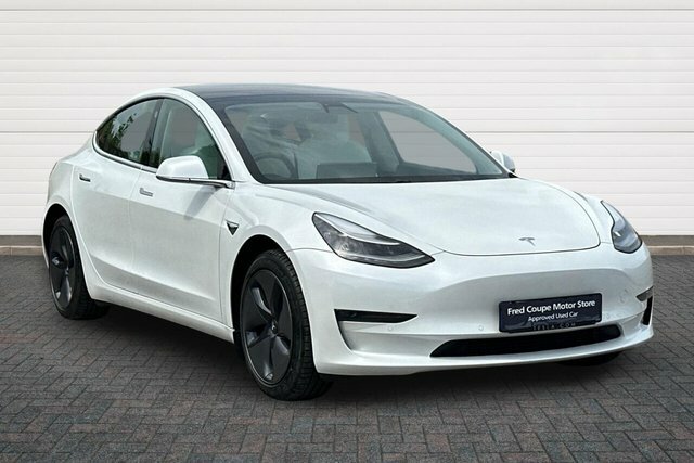 Tesla Model 3 Motor Long Range Saloon White