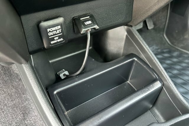 Honda Jazz 1.4 I-vtec Es Plus Cvt Black #27