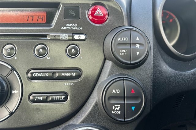 Honda Jazz 1.4 I-vtec Es Plus Cvt Black #48