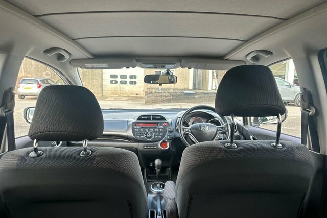 Honda Jazz 1.4 I-vtec Es Plus Cvt Black #34