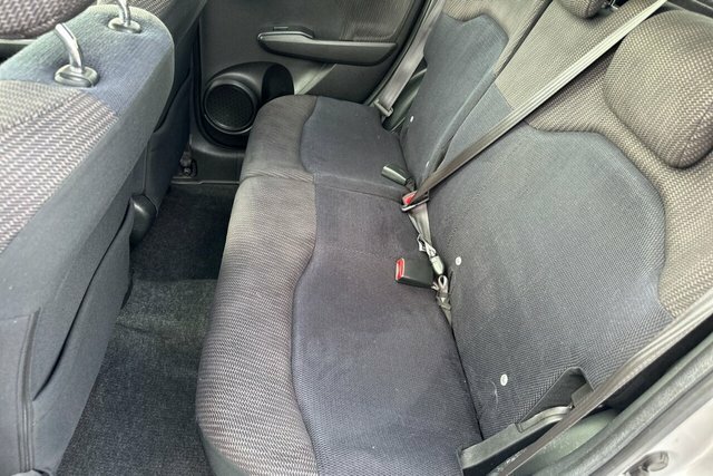 Honda Jazz 1.4 I-vtec Es Plus Cvt Black #30